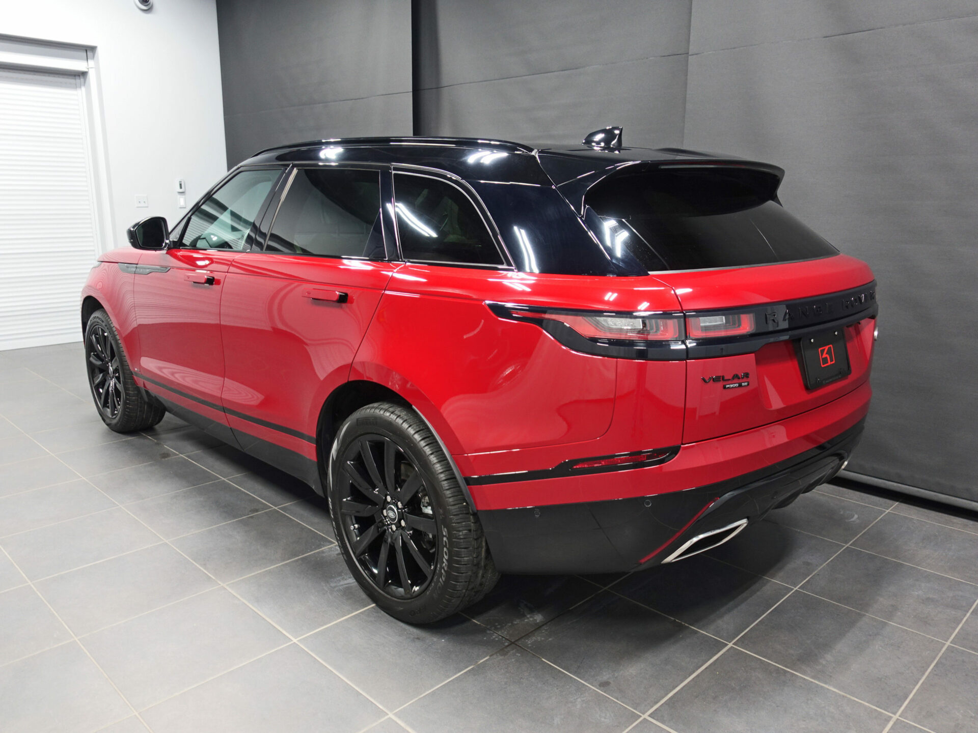 2019 Land Rover Range Rover Velar P300 SE RDynamic Kulu