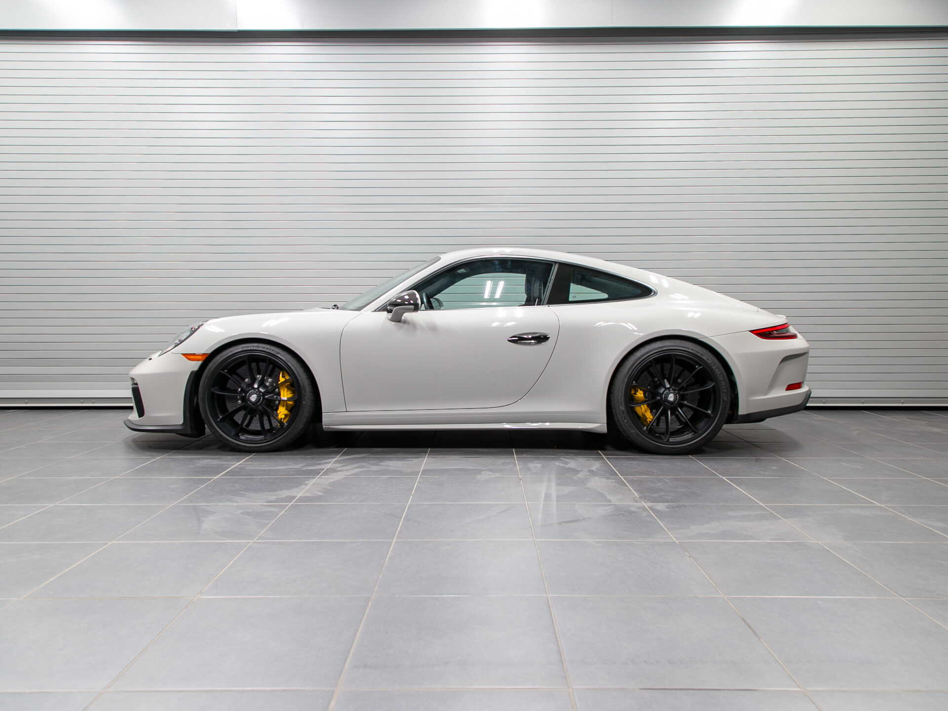 Porsche - Porsche Exclusive options: Interior trim package with contrasting  leather - seat centres; interior trim package with contrasting leather -  armrests; dashboard trim package in leather, air vent slats in leather